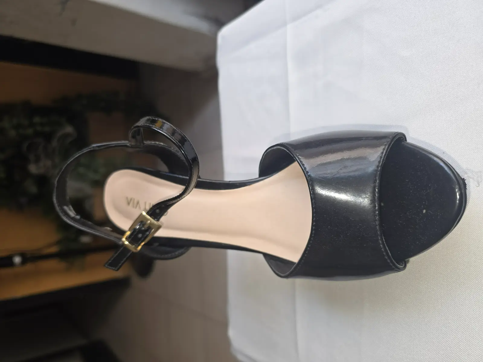 Zapato Via