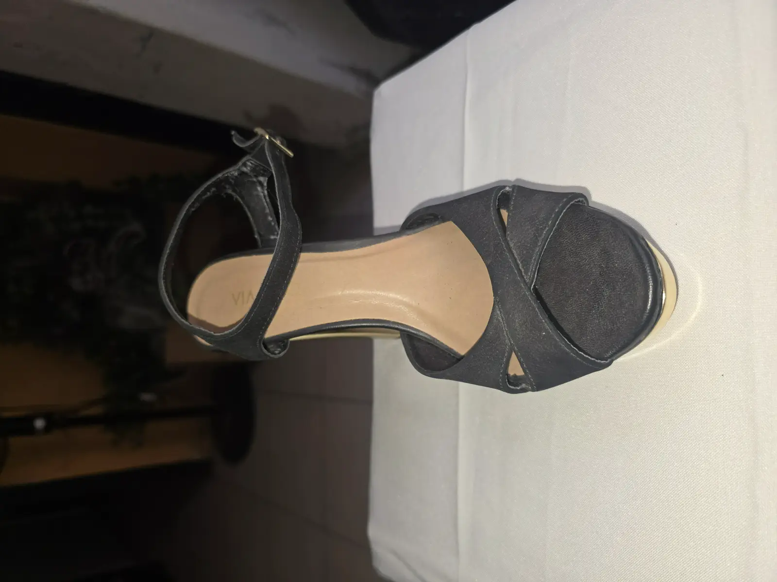 Zapato Dorado